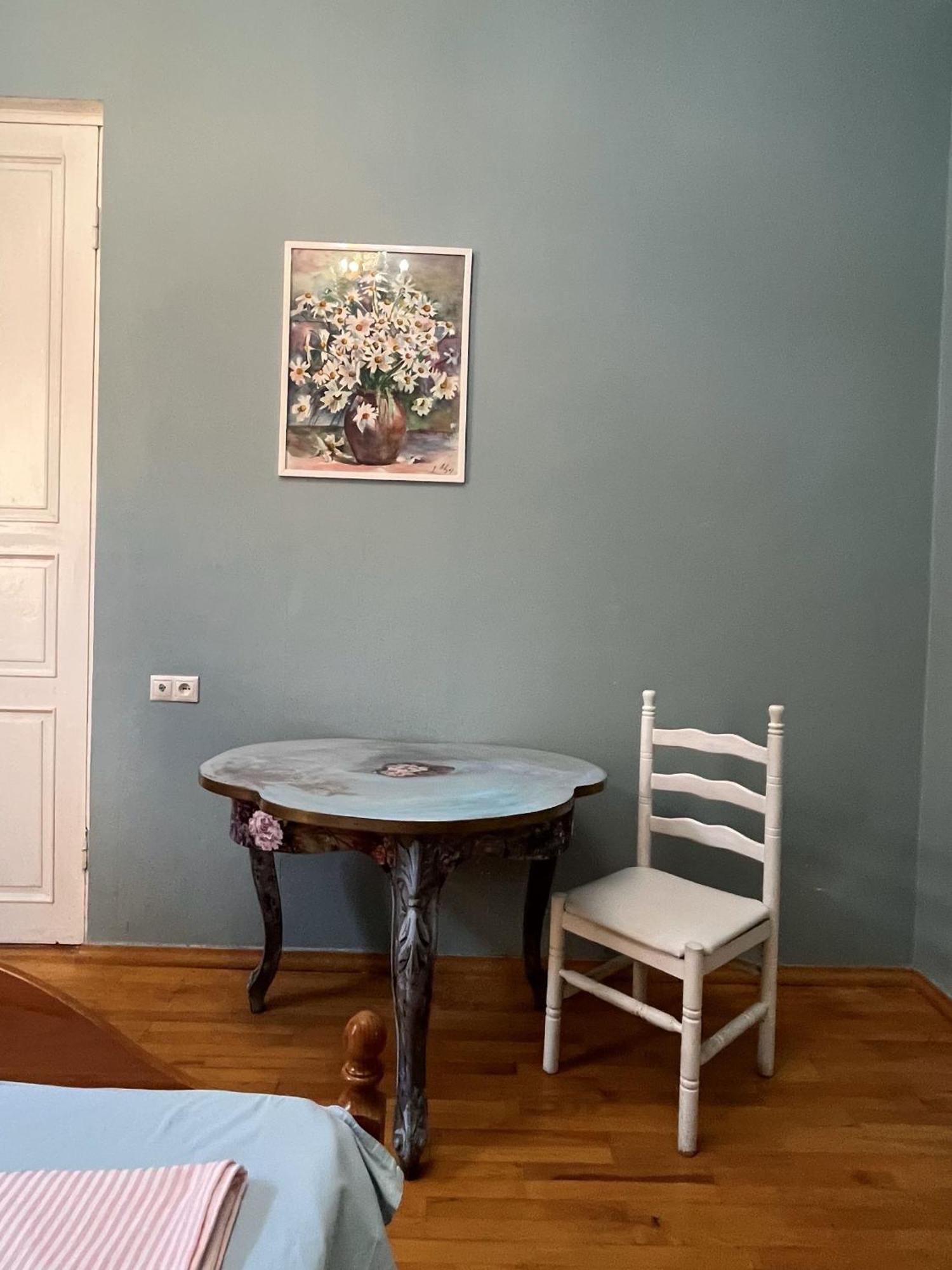Guest House One Two Three 트빌리시 외부 사진