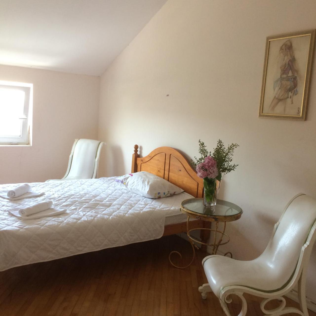 Guest House One Two Three 트빌리시 외부 사진