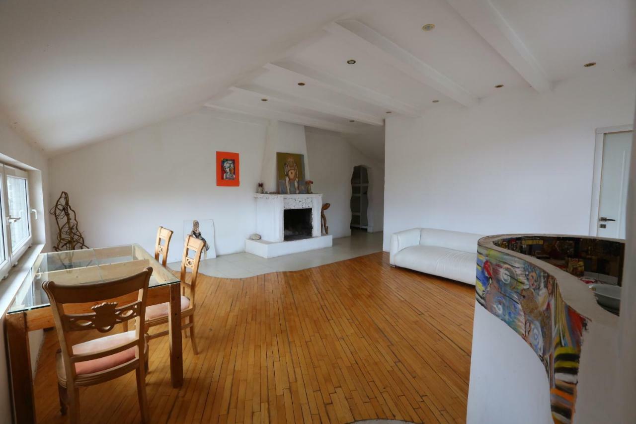 Guest House One Two Three 트빌리시 외부 사진