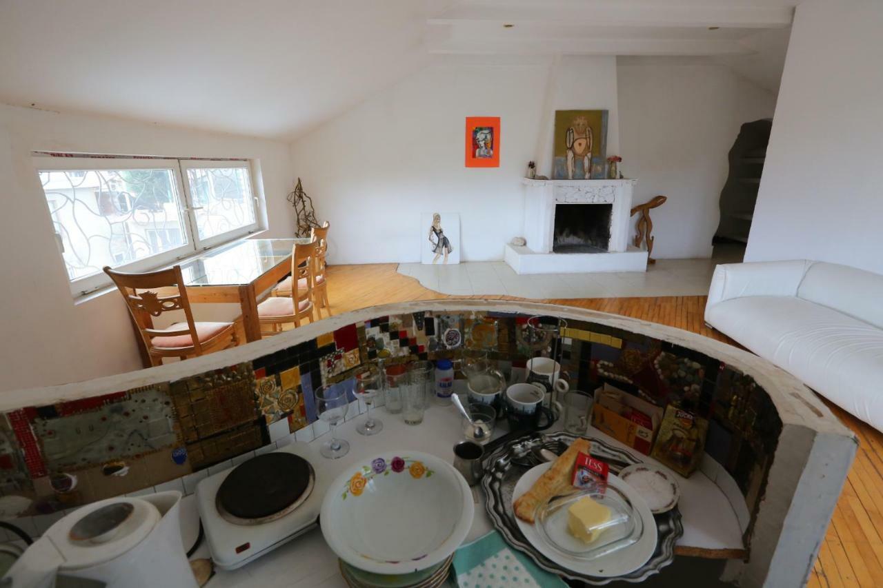 Guest House One Two Three 트빌리시 외부 사진
