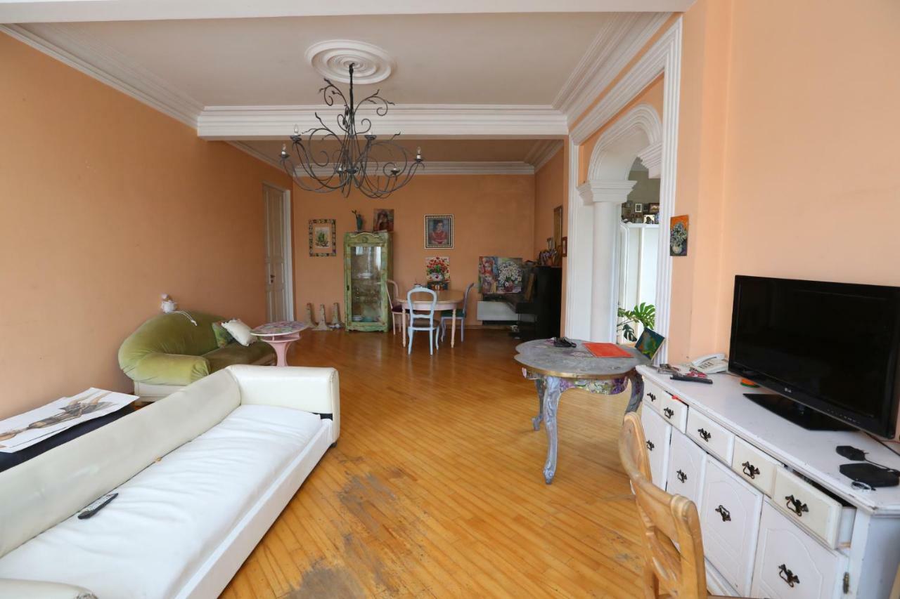 Guest House One Two Three 트빌리시 외부 사진
